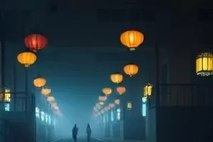 《方格天空》中仰拍的城市楼群与方形天窗